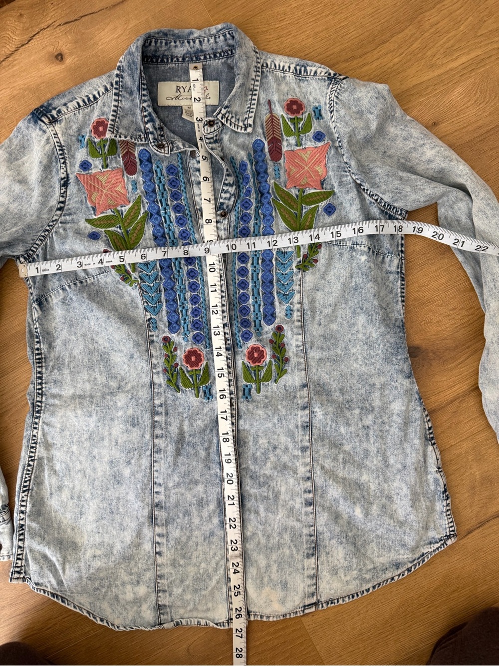 Ryan Michael Indigo Floral Embroidered Acid-Wash Grey Denim Snap Button Shirt - Picture 11 of 16